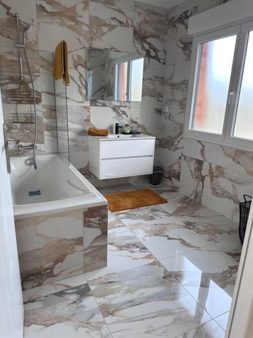 Chez Sana Apartman Saint-Dizier Kültér fotó